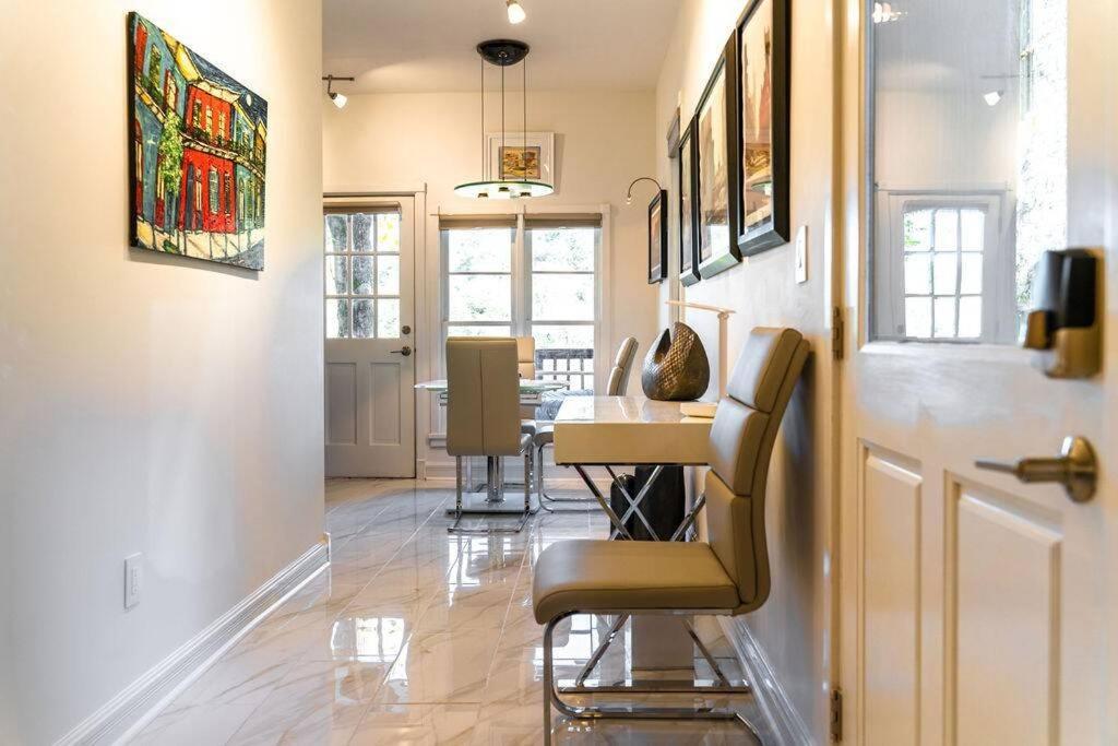 Private Luxury Suite With Hot Tub Downtown ユリーカ・スプリングス エクステリア 写真